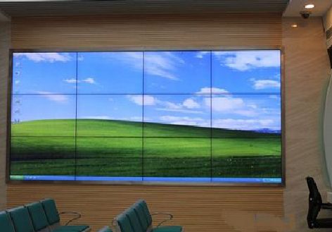 原阳县液晶拼接屏的另类用法。